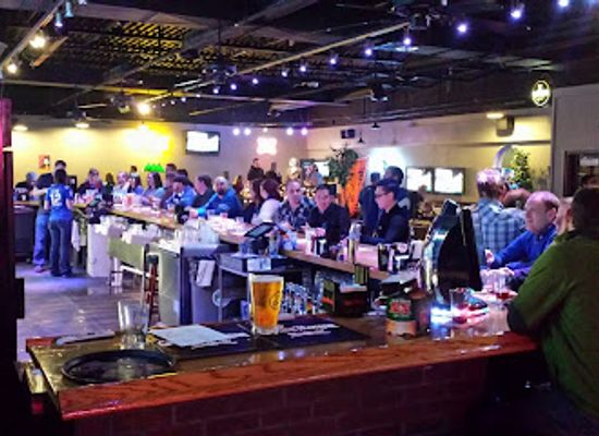 indiana/central-indiana/bar/the-yard-line-lounge