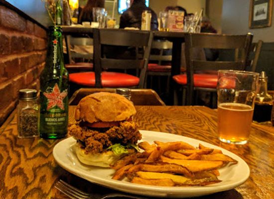 canada/western-canada/bar/the-wicket
