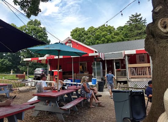 ohio/lake-erie-islands/bar/joe-s-bar-put-in-bay