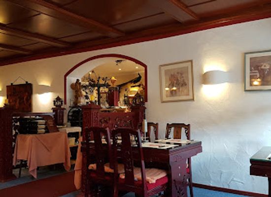 germany/eifel/bar/woodstock-food-music