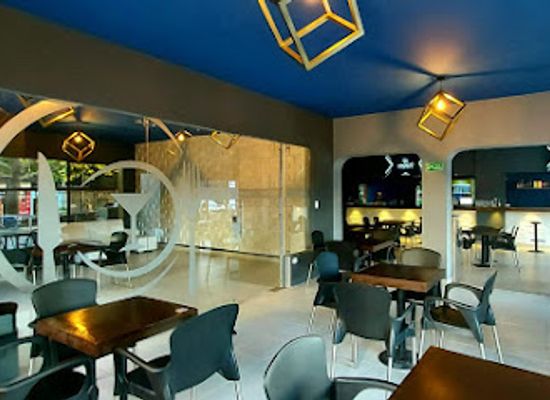 colombia/neiva/bar/amalu-gastro-pub