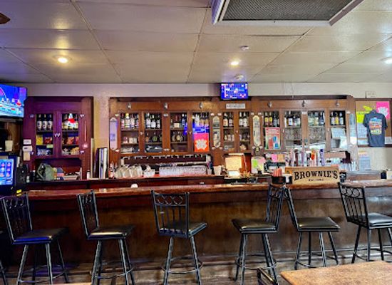 nebraska/platte-river-state-park/bar/brownie-s-bar-grill