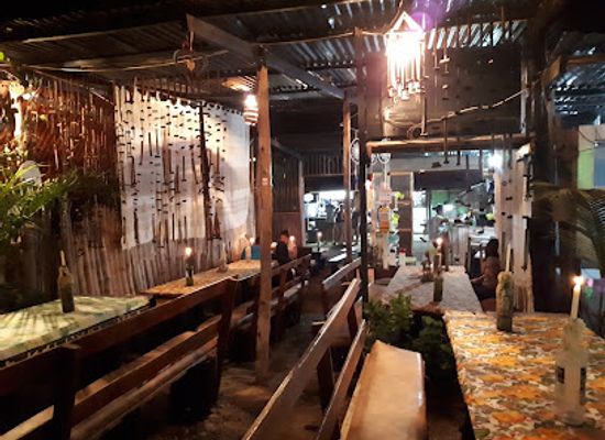 colombia/guajira-peninsula/bar/restaurante-pizzeria-y-bar-la-frontera