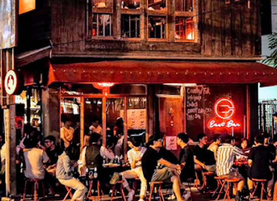 thailand/chiang-mai/chang-phueak/bar/east-bar