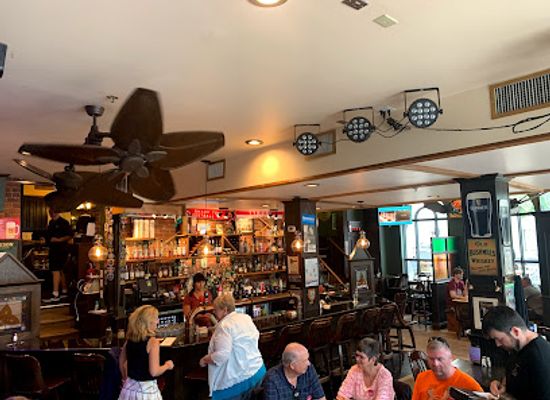canada/maritimes/bar/the-old-triangle-irish-alehouse