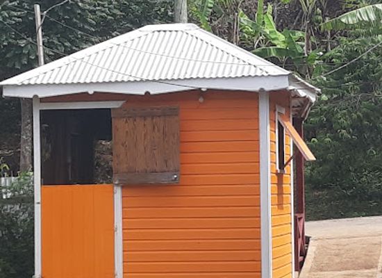 grenada/grenville/bar/kisha-hideaway-bar