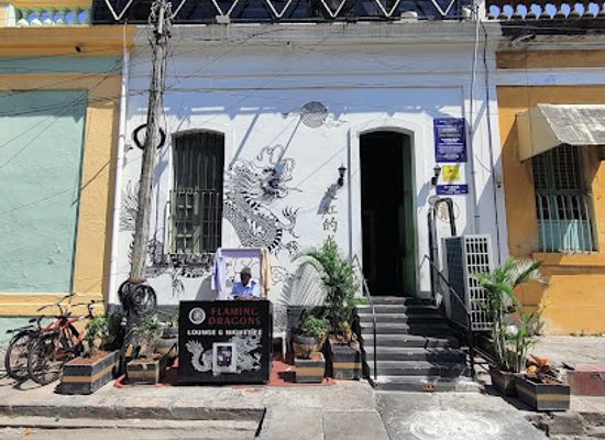 india/puducherry/heritage-town/bar/flaming-dragons-lounge-nightlife