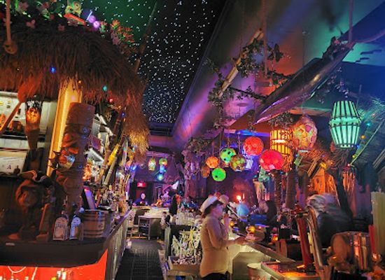 nevada/valley-of-fire-state-park/bar/the-golden-tiki
