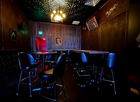 utah/great-salt-lake-desert/bar/the-green-room-bar