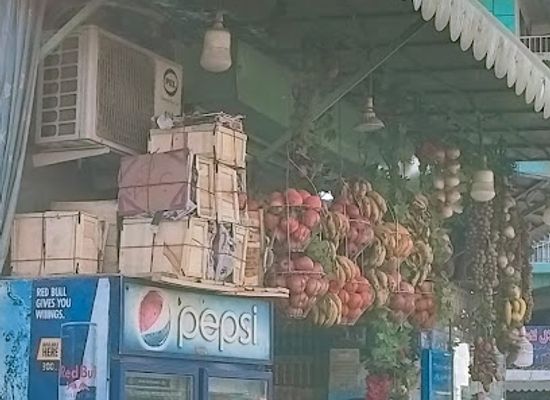 pakistan/peshawar/qissa-khwani-bazaar/bar/haji-mehboob-cold-drinks
