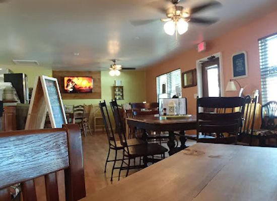 delaware/fort-delaware-state-park/bar/sunday-s-cafe-64