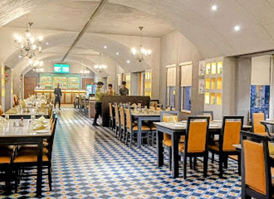 india/vadodara/bar/little-italy-restaurant