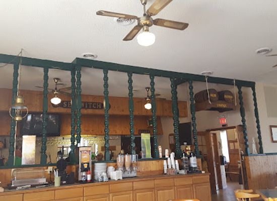 new-york/thousand-islands/bar/wheel-and-anchor-restaurant
