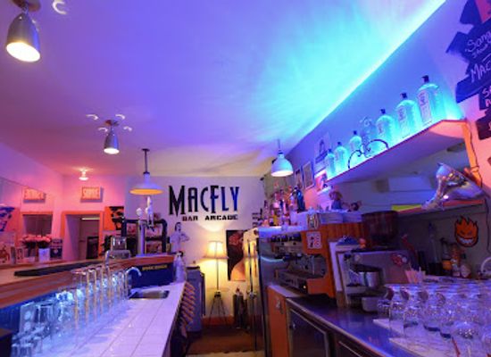 canada/quebec-city/saint-roch/bar/macfly-bar-arcade