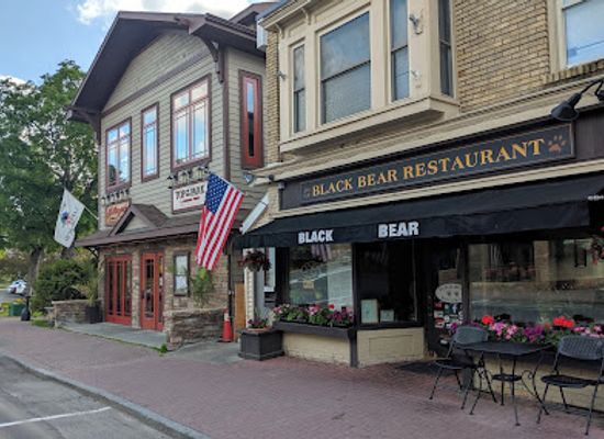 new-york/lake-placid/bar/black-bear-restaurant
