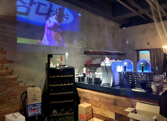 south-korea/suwon/jangan-gu/bar/d-place