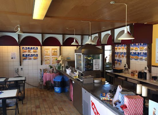 denmark/aro/bar/marstal-cafe-den-glade-gris