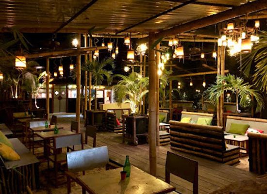 panama/pedasi/bar/casa-bambu-pedasi