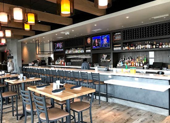 virginia/virginia-beach/bar/cooper-s-hawk-winery-restaurant-virginia-beach