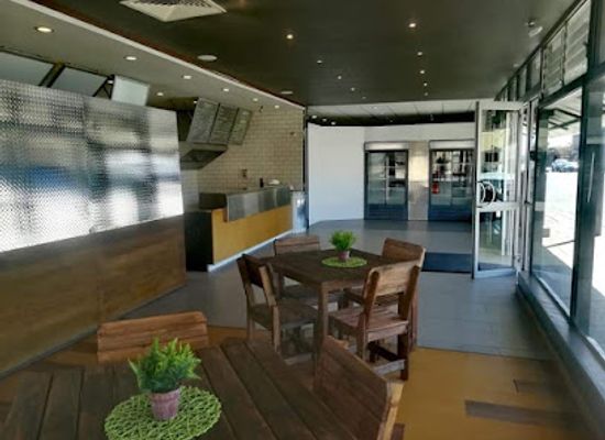 namibia/keetmanshoop/bar/shooters-take-away