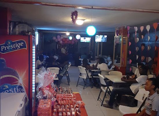 haiti/grand-anse/bar/over-here-bar-restaurant-and-grill