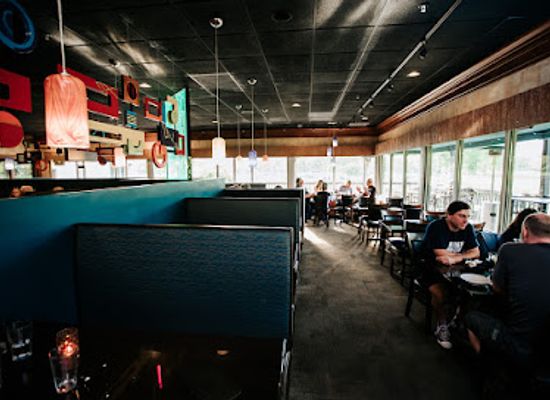 ohio/northwest-ohio/bar/sweetwater-chophouse