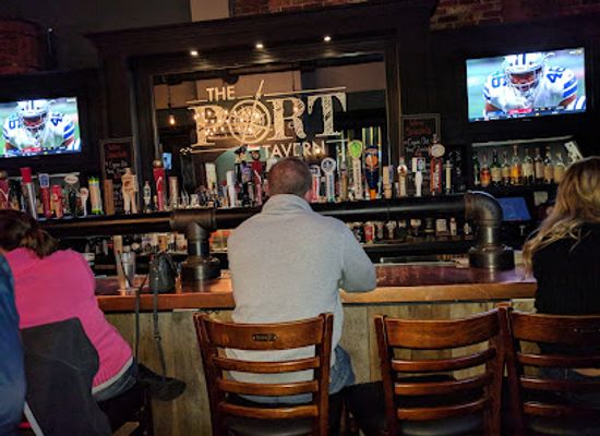 massachusetts/north-shore/bar/the-port-tavern