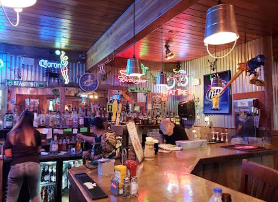 wyoming/niobrara-county/bar/turf-bar-lounge