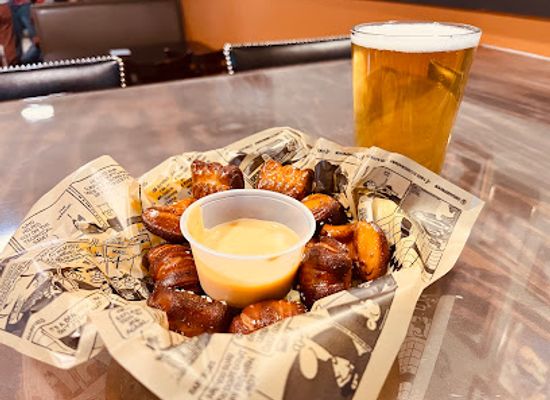 west-virginia/elkins/bar/fox-hops-brewery