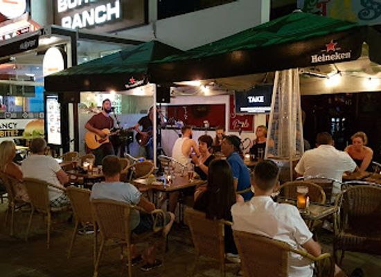 portugal/albufeira/bar/steps-bar