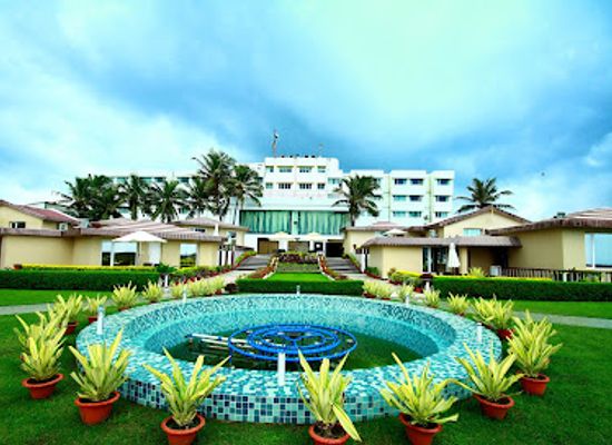 india/puri/bar/hotel-holiday-resort