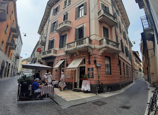 italy/verona/verona-city-centre/bar/king-carlos-da-barca