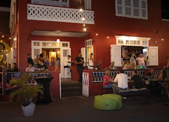 curacao/hato-caves/bar/tiki-loco