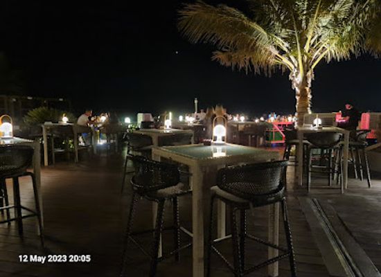 oman/muscat/bar/zale-beach-club-lounge