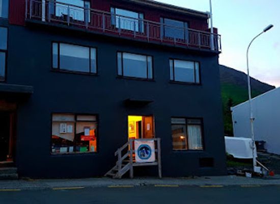 iceland/northeastern-region/bar/kveldulfur-bjor-bus