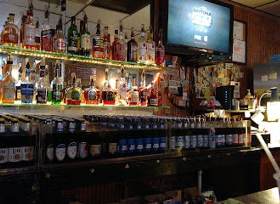 north-carolina/greensboro/old-irving-park/bar/bench-tavern