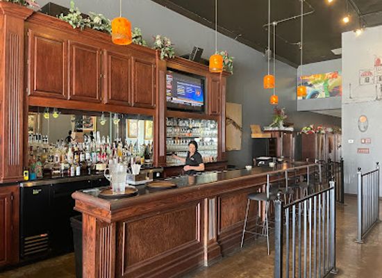 oklahoma/enid/bar/on-the-sidewalk-bar-grill