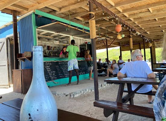 antigua-and-barbuda/saint-peter/bar/beach-bum-bar-cafe
