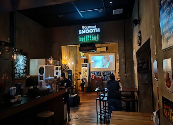 indonesia/surabaya/wonokromo/bar/hops-kitchen-bar