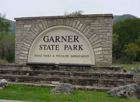 texas/edwards-plateau/bar/frio-canyon-rentals
