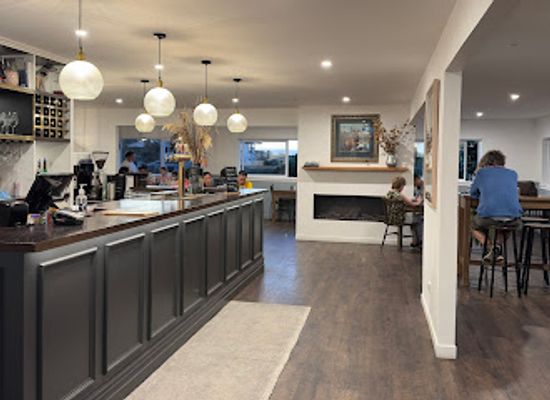 new-zealand/fox-glacier/bar/betsey-jane-eatery-bar