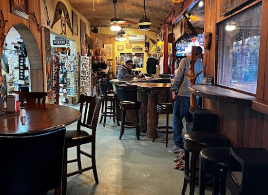california/sequoia-national-park/bar/totem-market-gifts