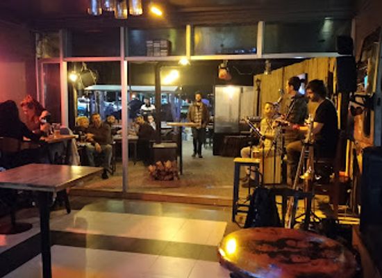 turkiye/adana/bar/red-house-pub-adana
