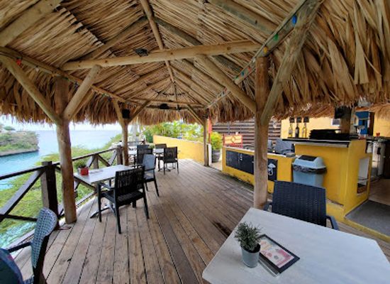 curacao/playa-kenepa/bar/bahia-beach-bar-restaurant