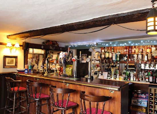 united-kingdom/flintshire/bar/cross-foxes
