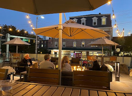 delaware/white-clay-creek-state-park/bar/the-green-mansion-bar