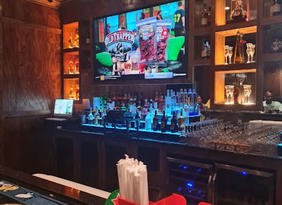 the-bahamas/grand-bahama/bar/arena-restaurant-sports-lounge