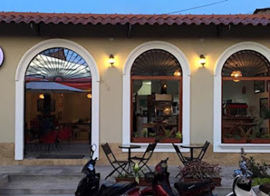 peru/loreto/bar/la-mona-cafeteria
