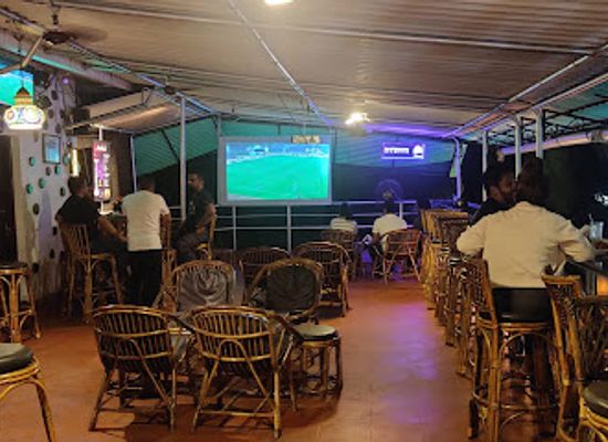 india/goa/colva/bar/roof-top-lounge