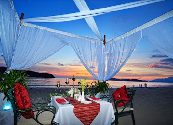 malaysia/langkawi-archipelago/bar/tropical-beach-bar